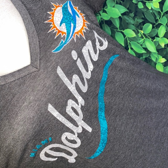 MIAMI DOLPHINS V-NECK SHIRT · SIZE M · NWOT - Picture 3 of 6